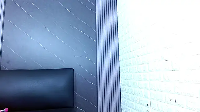 Snapshot of Raven_Doll19 chatting on March 13, 2026, 3:33 am Raven Doll19 online show from March 13, 2026, 3:33 am