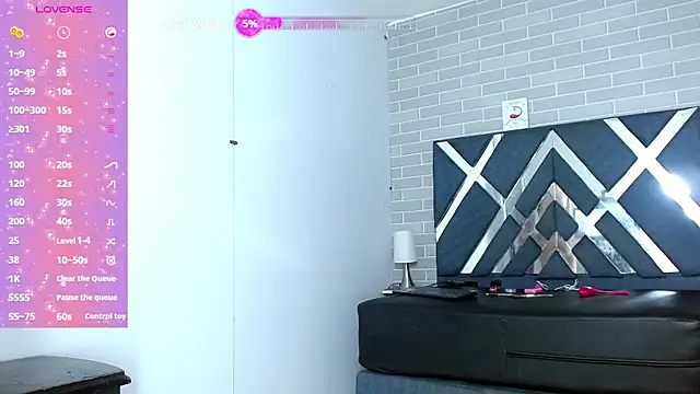 Snapshot of Raven_Doll19 chatting on November 7, 2025, 2:38 am Raven Doll19 online show from November 7, 2025, 2:38 am