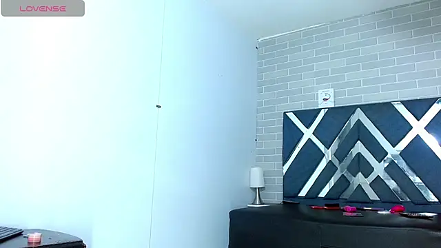 Snapshot of Raven_Doll19 chatting on October 16, 2025, 4:32 am Raven Doll19 online show from October 16, 2025, 4:32 am