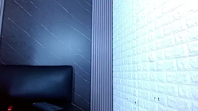 Snapshot of Raven_Doll19 chatting on March 10, 2026, 4:49 am Raven Doll19 online show from March 10, 2026, 4:49 am