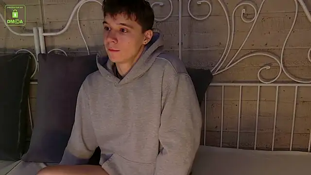 Snapshot of AnthonyHall chatting on December 5, 2025, 4:33 am AnthonyHall online show from December 5, 2025, 4:33 am