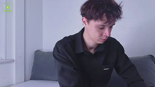 Snapshot of AnthonyHall chatting on October 12, 2025, 4:14 am AnthonyHall online show from October 12, 2025, 4:14 am