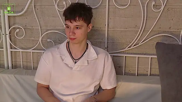 Snapshot of AnthonyHall chatting on November 30, 2025, 4:46 am AnthonyHall online show from November 30, 2025, 4:46 am