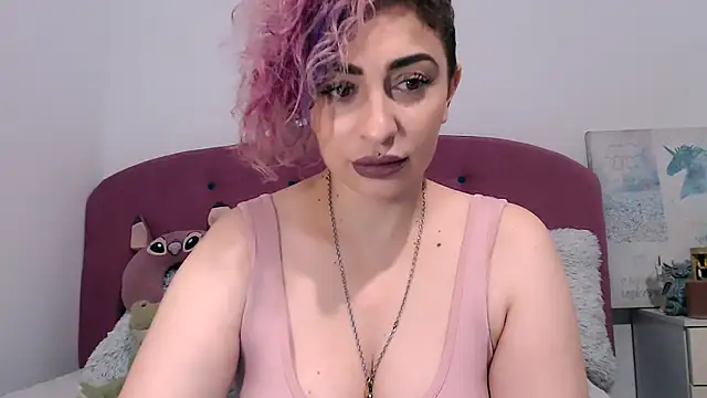 Snapshot of AAARUNY chatting on November 22, 2025, 12:37 pm AAARUNY online show from November 22, 2025, 12:37 pm