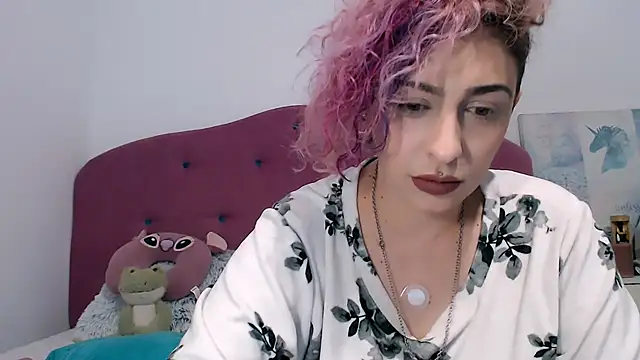 Snapshot of AAARUNY chatting on November 21, 2025, 6:29 pm AAARUNY online show from November 21, 2025, 6:29 pm