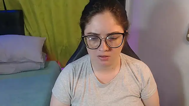 Snapshot of KrystalAdams chatting on May 26, 2026, 2:48 pm KrystalAdams online show from May 26, 2026, 2:48 pm