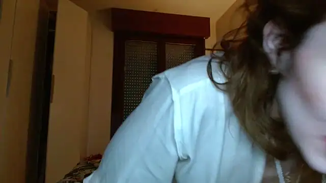 refem9 online show from October 7, 2025, 4:30 pm