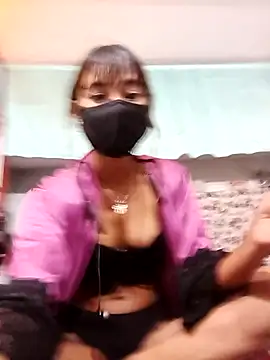 HOT SHRII online show from October 27, 2025, 1:01 pm