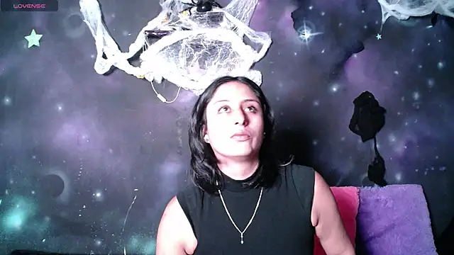 CristaldelLeon s online show from September 29, 2025, 7:08 pm