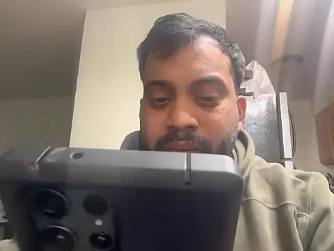 gogone2025 online show from November 11, 2025, 1:17 pm