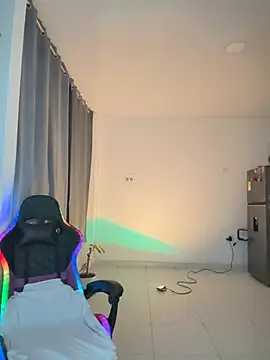 18 salo online show from October 26, 2025, 4:13 am