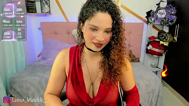 Snapshot of Luna_blackk chatting on June 18, 2026, 9:09 pm Luna blackk online show from June 18, 2026, 9:09 pm
