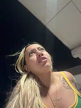 Snapshot of Becca_Johnson_u chatting on April 6, 2026, 12:50 am Becca Johnson u online show from April 6, 2026, 12:50 am