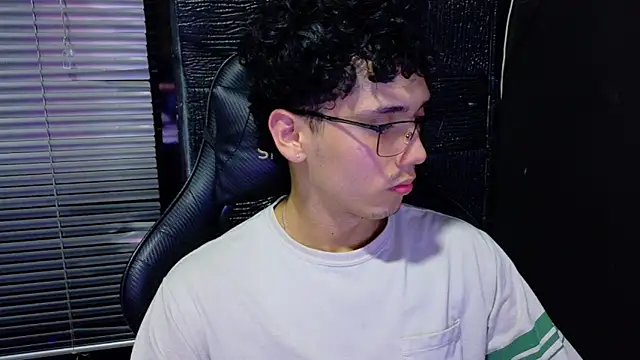 Snapshot of jacobs_shelby chatting on February 27, 2026, 10:42 pm jacobs shelby online show from February 27, 2026, 10:42 pm