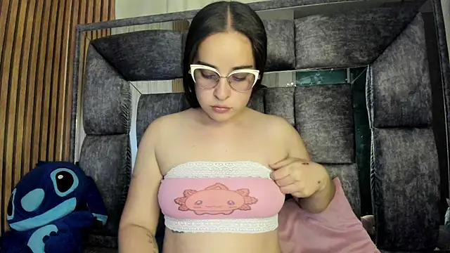 Cherry  Hot online show from October 24, 2025, 12:20 am