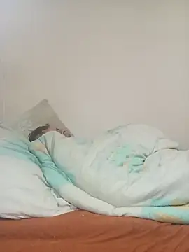 saladinbakiz online show from November 4, 2025, 1:09 am