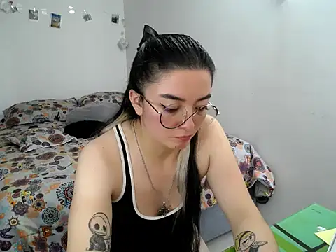 Snapshot of Came-II chatting on November 19, 2025, 4:18 pm Came-II online show from November 19, 2025, 4:18 pm