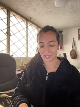 Snapshot of SALOME_KORLAND chatting on June 9, 2026, 12:39 pm SALOME KORLAND online show from June 9, 2026, 12:39 pm