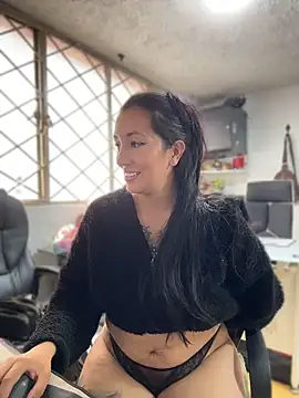 Snapshot of SALOME_KORLAND chatting on May 31, 2026, 6:09 pm SALOME KORLAND online show from May 31, 2026, 6:09 pm