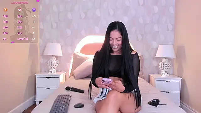 Snapshot of isabella_milf_ chatting on March 18, 2026, 7:04 pm isabella milf online show from March 18, 2026, 7:04 pm