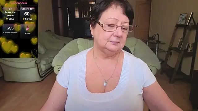 Margo Moll online show from March 18, 2026, 8:06 am