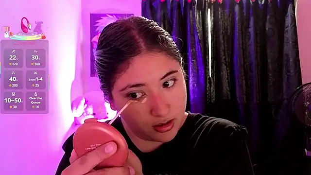 Snapshot of Gaby__Howards chatting on October 13, 2025, 7:04 pm Gaby Howards online show from October 13, 2025, 7:04 pm