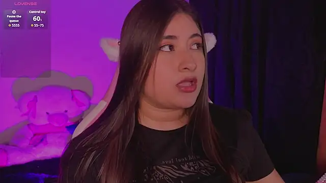 Snapshot of Gaby__Howards chatting on November 18, 2025, 9:07 pm Gaby Howards online show from November 18, 2025, 9:07 pm