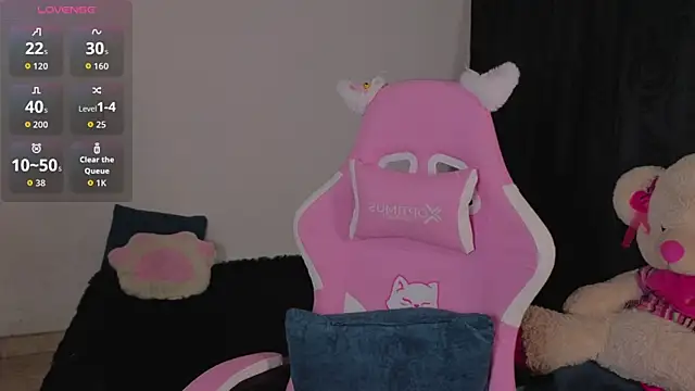 Snapshot of Gaby__Howards chatting on November 22, 2025, 7:02 pm Gaby Howards online show from November 22, 2025, 7:02 pm