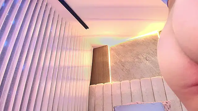 celeste moonx online show from December 19, 2025, 12:07 pm