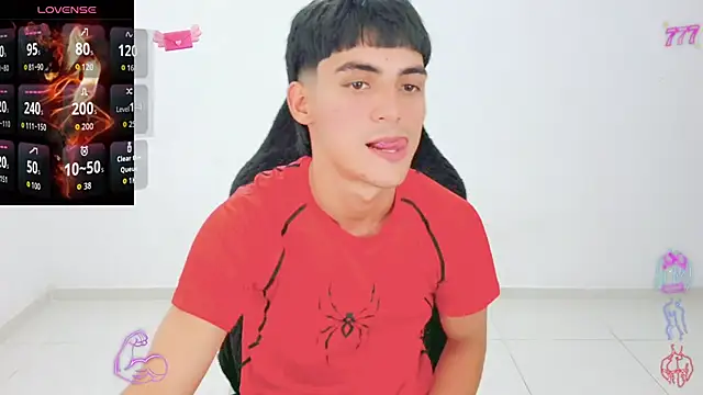 Snapshot of Thommy_cute chatting on June 18, 2026, 10:37 pm Thommy cute online show from June 18, 2026, 10:37 pm