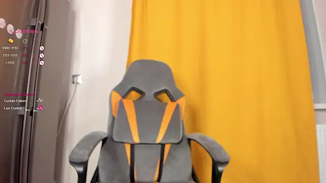 Snapshot of Pussy_Dream chatting on November 7, 2025, 8:02 pm Pussy Dream online show from November 7, 2025, 8:02 pm