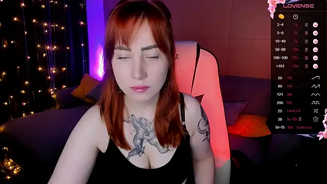 Snapshot of deboramoore chatting on October 20, 2025, 2:13 am deboramoore online show from October 20, 2025, 2:13 am