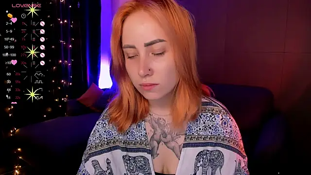 deboramoore online show from June 25, 2026, 1:58 am