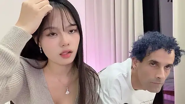 Snapshot of 19cmfuck18girl chatting on October 9, 2025, 6:08 pm 19cmfuck18girl online show from October 9, 2025, 6:08 pm