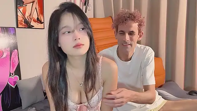 Snapshot of 19cmfuck18girl chatting on December 21, 2025, 2:30 pm 19cmfuck18girl online show from December 21, 2025, 2:30 pm