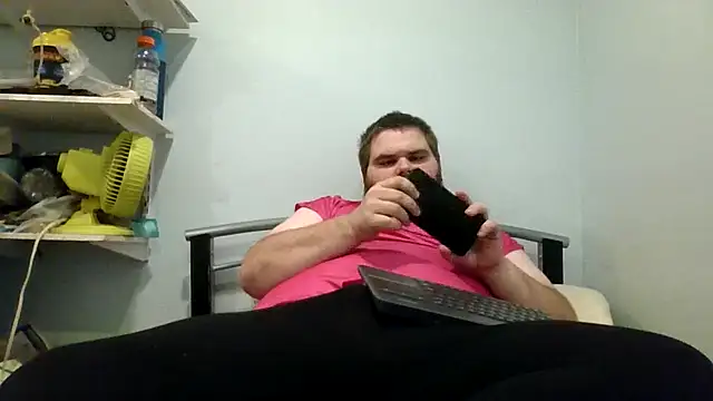 Snapshot of alexthe9t chatting on September 26, 2025, 12:45 pm alexthe9t online show from September 26, 2025, 12:45 pm