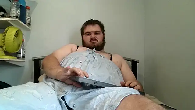 Snapshot of alexthe9t chatting on October 21, 2025, 7:35 pm alexthe9t online show from October 21, 2025, 7:35 pm