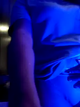 Snapshot of Fox_Roxxan chatting on October 15, 2025, 1:26 am Fox Roxxan online show from October 15, 2025, 1:26 am