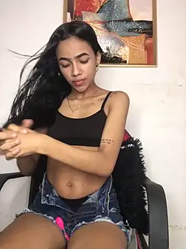 Snapshot of violeta_18x chatting on November 4, 2025, 2:32 pm violeta 18x online show from November 4, 2025, 2:32 pm