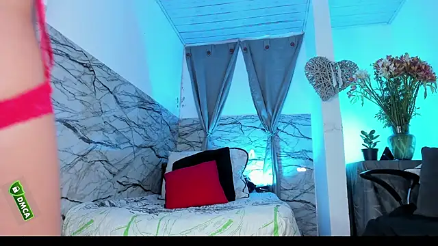 fanEmy online show from October 14, 2025, 2:39 pm