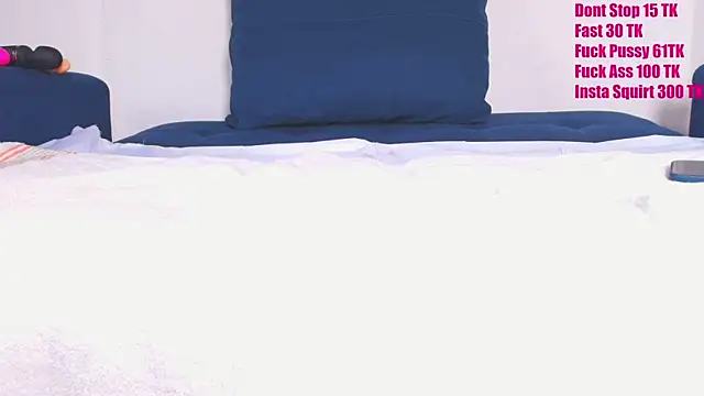 Snapshot of couplelove543 chatting on October 9, 2025, 1:44 pm couplelove543 online show from October 9, 2025, 1:44 pm