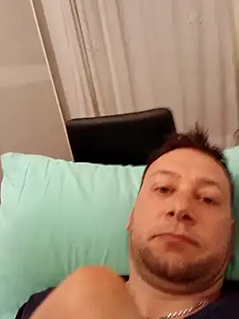 Snapshot of Alessio1987 chatting on March 1, 2026, 4:23 am Alessio1987 online show from March 1, 2026, 4:23 am