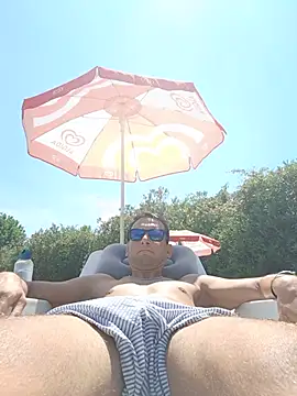 Snapshot of Alessio1987 chatting on July 7, 2026, 12:20 pm Alessio1987 online show from July 7, 2026, 12:20 pm
