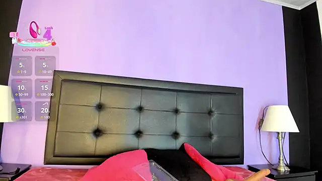 GreciaFox1 online show from April 30, 2026, 12:23 pm