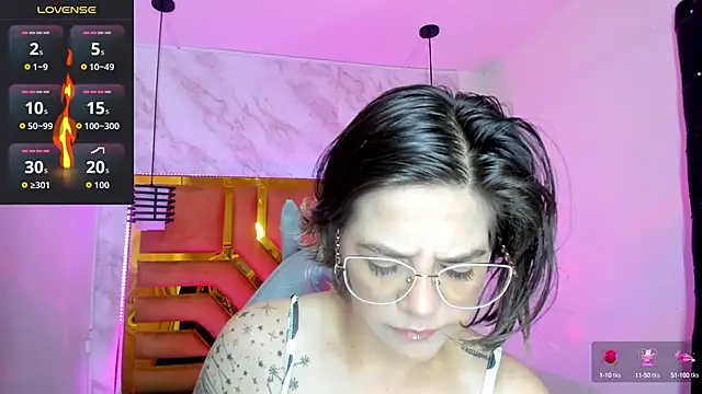 Snapshot of Luciifeer_ chatting on September 28, 2025, 12:12 pm Luciifeer online show from September 28, 2025, 12:12 pm