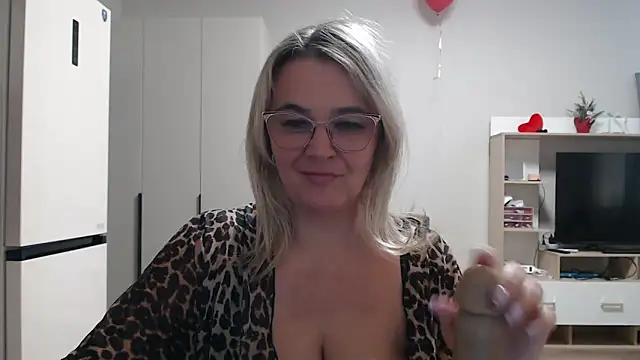 EleanoraDream online show from March 20, 2026, 9:10 am