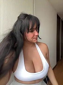 Snapshot of Nova_Gabriela chatting on April 13, 2026, 3:27 pm Nova Gabriela online show from April 13, 2026, 3:27 pm