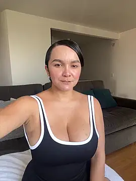 Snapshot of Nova_Gabriela chatting on February 10, 2026, 3:33 pm Nova Gabriela online show from February 10, 2026, 3:33 pm