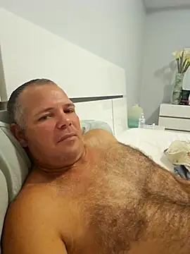 cubanitofeliz40 online show from January 17, 2026, 11:14 am