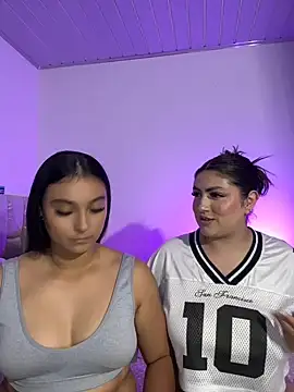 nicolexxaleja online show from August 5, 2026, 10:04 pm